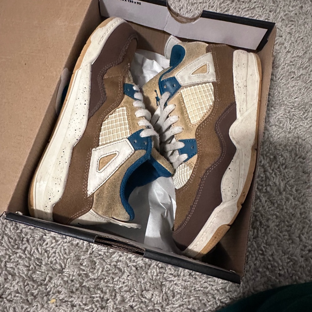 Jordan 4s